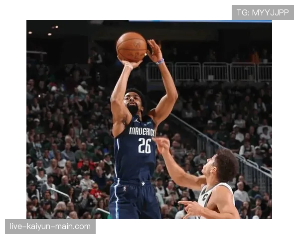 OJ·梅奥季后赛突破频频打出高效得分拉开球队进攻空间